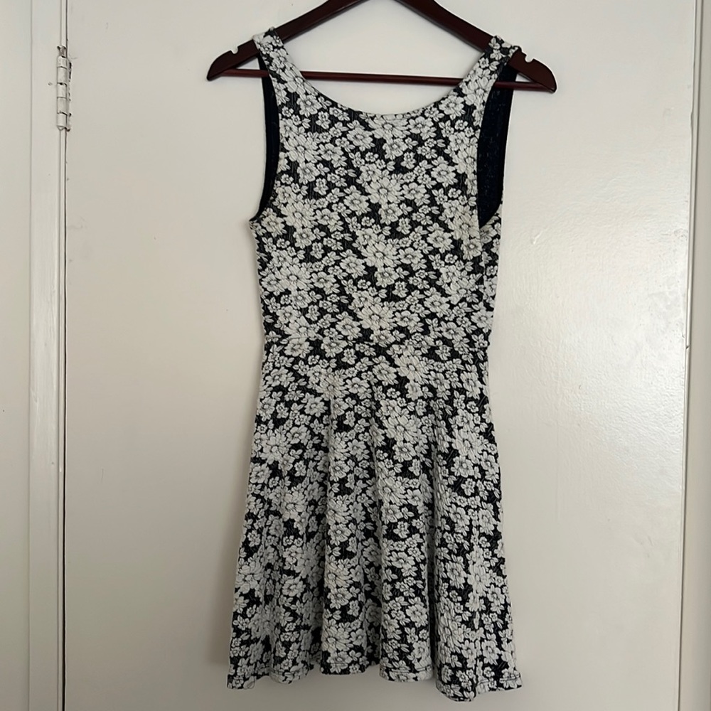 Floral Dress DIVIDED H&M size S